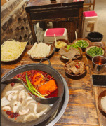 火锅店转让 转让费8.8万